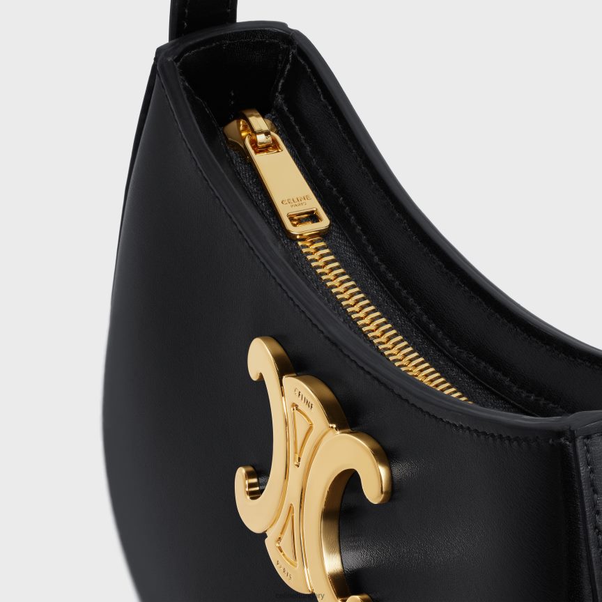 kiegészítők CELINE közepes méretű táska fényes borjúbőrből fekete nők J6P48811
